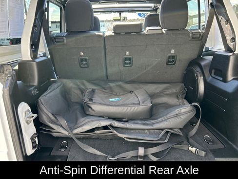Used 2023 Jeep Wrangler Unlimited w/ Sun & Screen Package AWD/4WD image 25