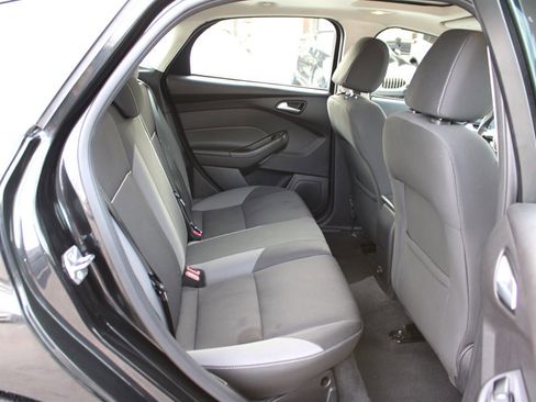 Used 2014 Ford Focus SE image 19