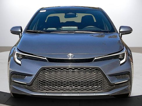 Used 2024 Toyota Corolla XSE image 3