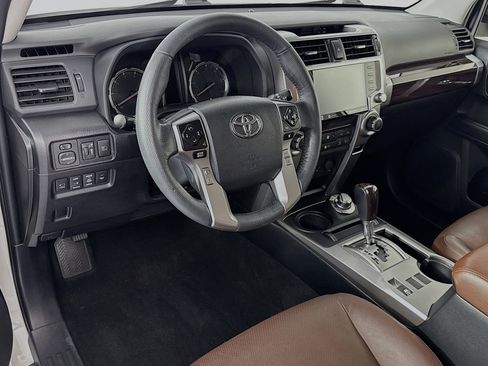 Used 2023 Toyota 4Runner Limited AWD/4WD image 9