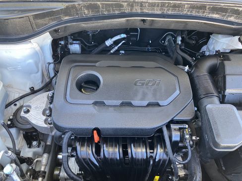 Used 2018 Hyundai Santa Fe Sport w/ 2.4L Value Package 02 AWD/4WD image 24