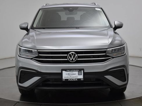 Used 2022 Volkswagen Tiguan SE AWD/4WD image 13
