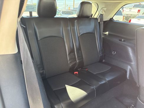 Used 2017 Dodge Journey Crossroad FWD image 18