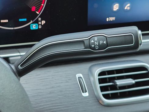 Certified 2025 Mercedes-Benz GLE 450 4MATIC Coupe image 28