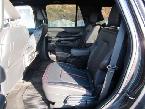 Certified 2023 Ford Expedition Limited image 13