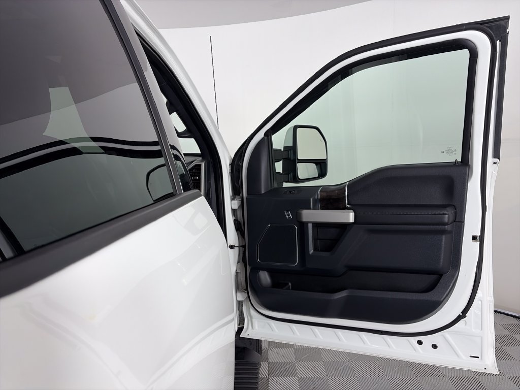 Certified 2022 Ford F350 Lariat w/ Lariat Ultimate Package AWD/4WD image 32