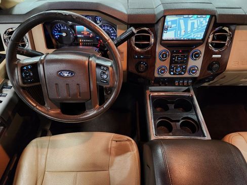 Used 2015 Ford F250 Lariat w/ Chrome Package image 44