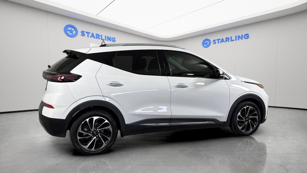 Certified 2023 Chevrolet Bolt EUV Premier FWD image 11