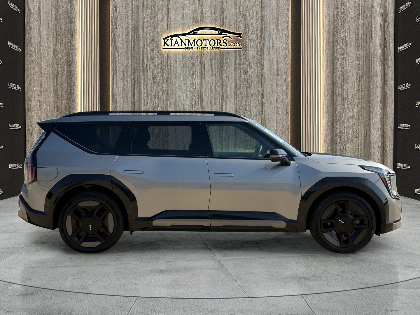 Used 2024 Kia EV9 GT-Line AWD/4WD image 11