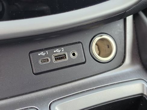 Used 2022 Nissan Murano S FWD image 25
