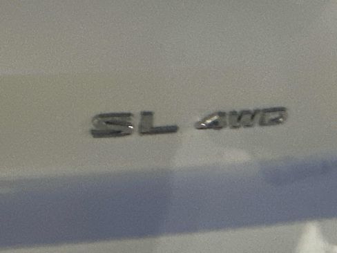 New 2025 Nissan Pathfinder SL image 17