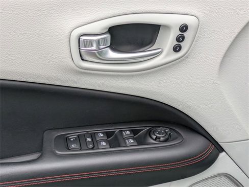 Certified 2021 Jeep Compass Limited w/ Sun and Sound Group image 13