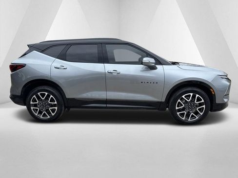 Used 2025 Chevrolet Blazer RS AWD/4WD image 8