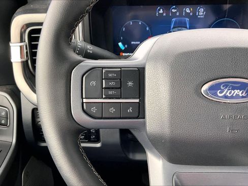 Used 2025 Ford F250 Lariat w/ Tremor Off-Road Package image 23