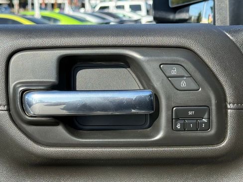 Used 2023 Chevrolet Silverado 2500 High Country w/ Safety Package II image 17