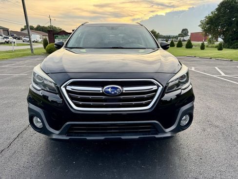 Used 2018 Subaru Outback 3.6R Touring w/ Popular Package #3 image 10