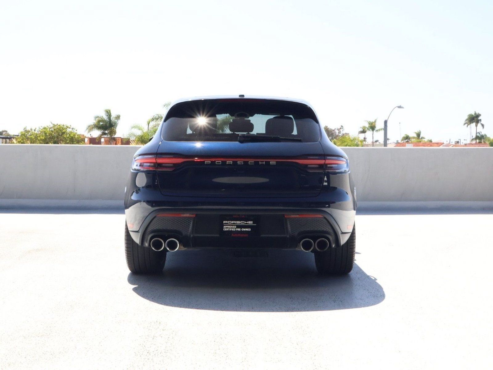 Certified 2023 Porsche Macan AWD/4WD image 10