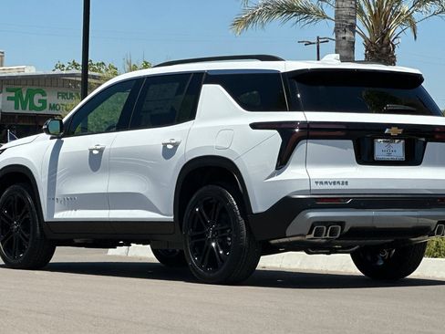 New 2026 Chevrolet Traverse LT FWD image 6