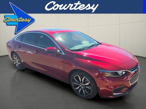 Used 2018 Chevrolet Malibu LT w/ Leather Package image 1