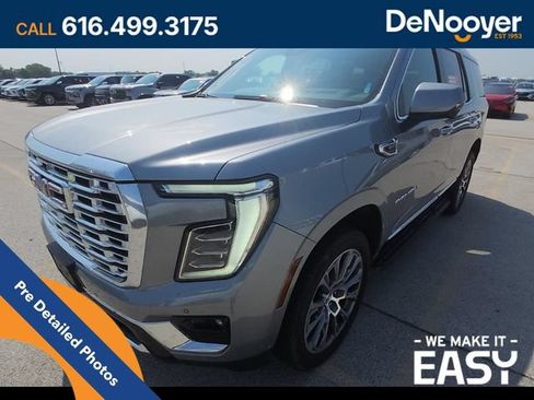Used 2025 GMC Yukon Denali AWD/4WD image 1