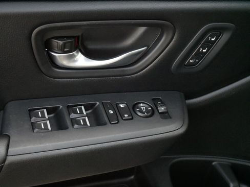 Used 2024 Honda Pilot EX-L image 19