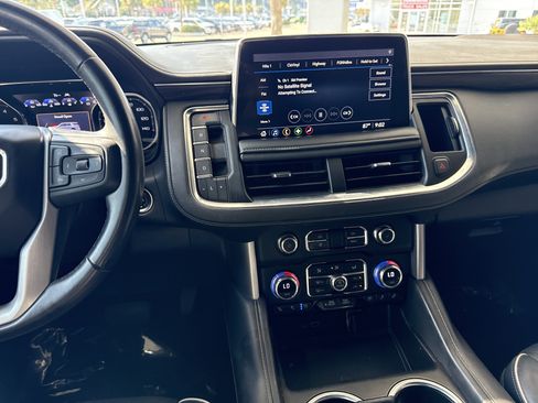 Used 2021 GMC Yukon SLT AWD/4WD image 28
