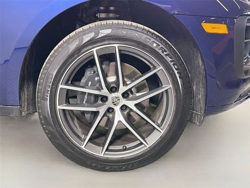Certified 2026 Porsche Macan AWD/4WD image 14