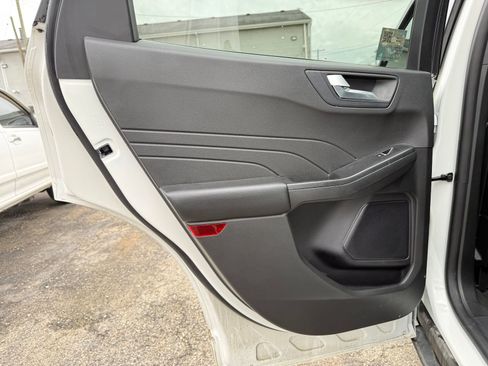 Used 2024 Ford Escape ST-Line w/ Tech Pack #1 FWD image 19