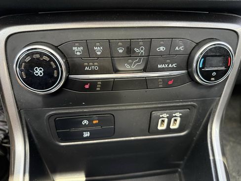 Used 2021 Ford EcoSport SE AWD/4WD image 16