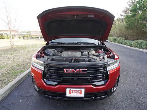 Used 2023 GMC Acadia SLE w/ Driver Convenience Package image 9