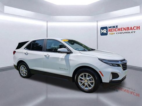 Used 2024 Chevrolet Equinox LT FWD image 2