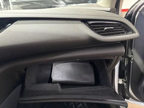 Used 2018 Buick Regal Essence w/ Sights and Sounds Package AWD/4WD image 81