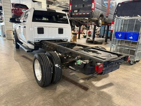 Used 2021 RAM 5500 Tradesman w/ Chrome Appearance Group AWD/4WD image 25