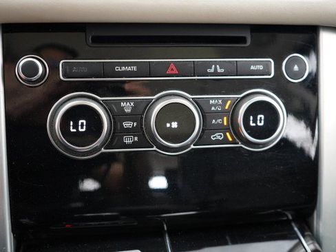 Used 2013 Land Rover Range Rover Supercharged AWD/4WD image 37