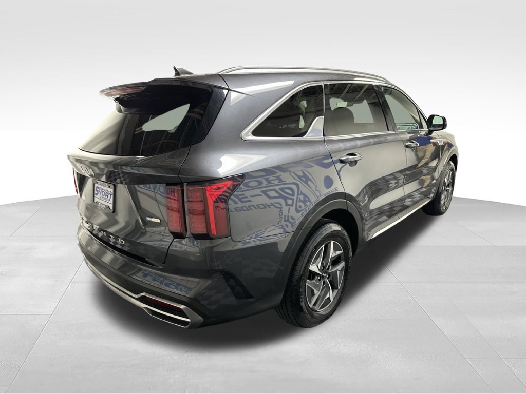 Used 2022 Kia Sorento S AWD/4WD image 4