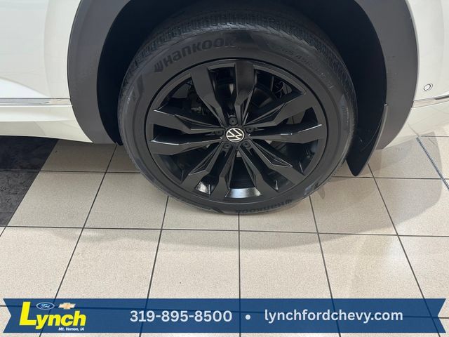 Used 2021 Volkswagen Atlas Cross Sport SEL Premium R-Line w/ Cross Sport MDO Package AWD/4WD image 33