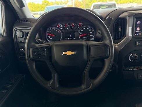 Used 2022 Chevrolet Silverado 1500 Custom AWD/4WD image 19