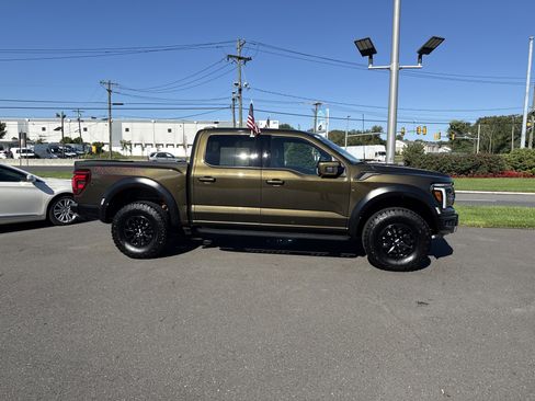 Used 2024 Ford F150 Raptor image 3