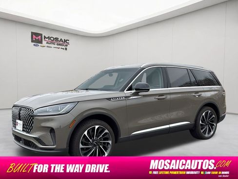 Used 2025 Lincoln Aviator Reserve w/ Equipment Group 201A AWD/4WD image 3