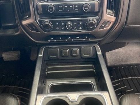Used 2014 GMC Sierra 1500 SLT w/ All-Terrain Package AWD/4WD image 19