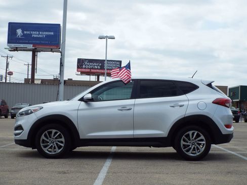 Used 2016 Hyundai Tucson SE image 5