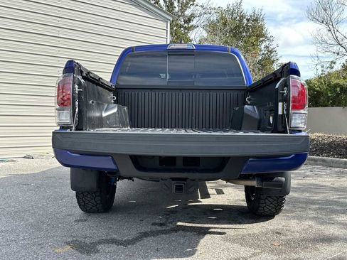 Used 2023 Toyota Tacoma TRD Sport image 25