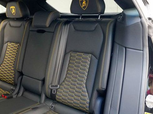 Used 2022 Lamborghini Urus image 69