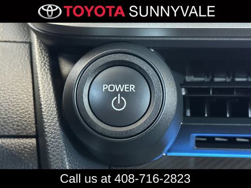 Used 2024 Toyota Prius XLE FWD image 27