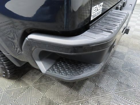 Used 2022 GMC Sierra 1500 AT4 w/ AT4 Premium Package image 50