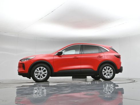 Certified 2024 Ford Escape Active FWD image 53