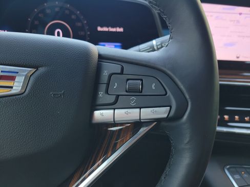Used 2023 Cadillac Escalade ESV Premium Luxury w/ LPO, Floor Liner Package AWD/4WD image 33
