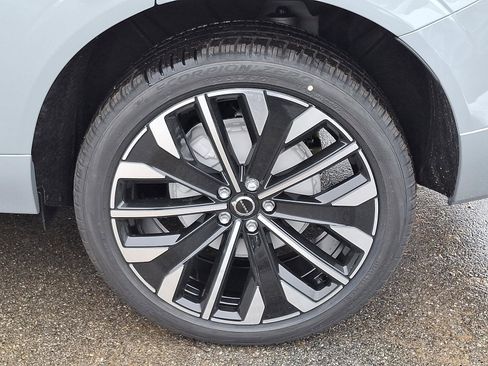 New 2026 Volvo XC60 B5 Ultra w/ Protection Package Premier image 5