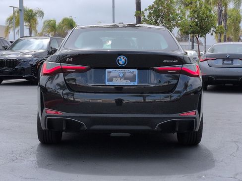 Used 2025 BMW i4 eDrive40 w/ Parking Assistance Package RWD image 9