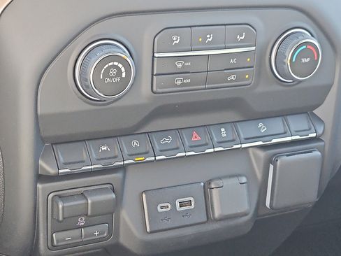 New 2026 Chevrolet Silverado 1500 Custom Trail Boss w/ Turbomax Blackout Package AWD/4WD image 17